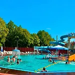 Przy Termach Cieplickich Julcia Jelenia Gora