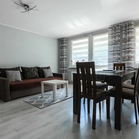 Apartment Przy Termach Cieplickich Julcia *